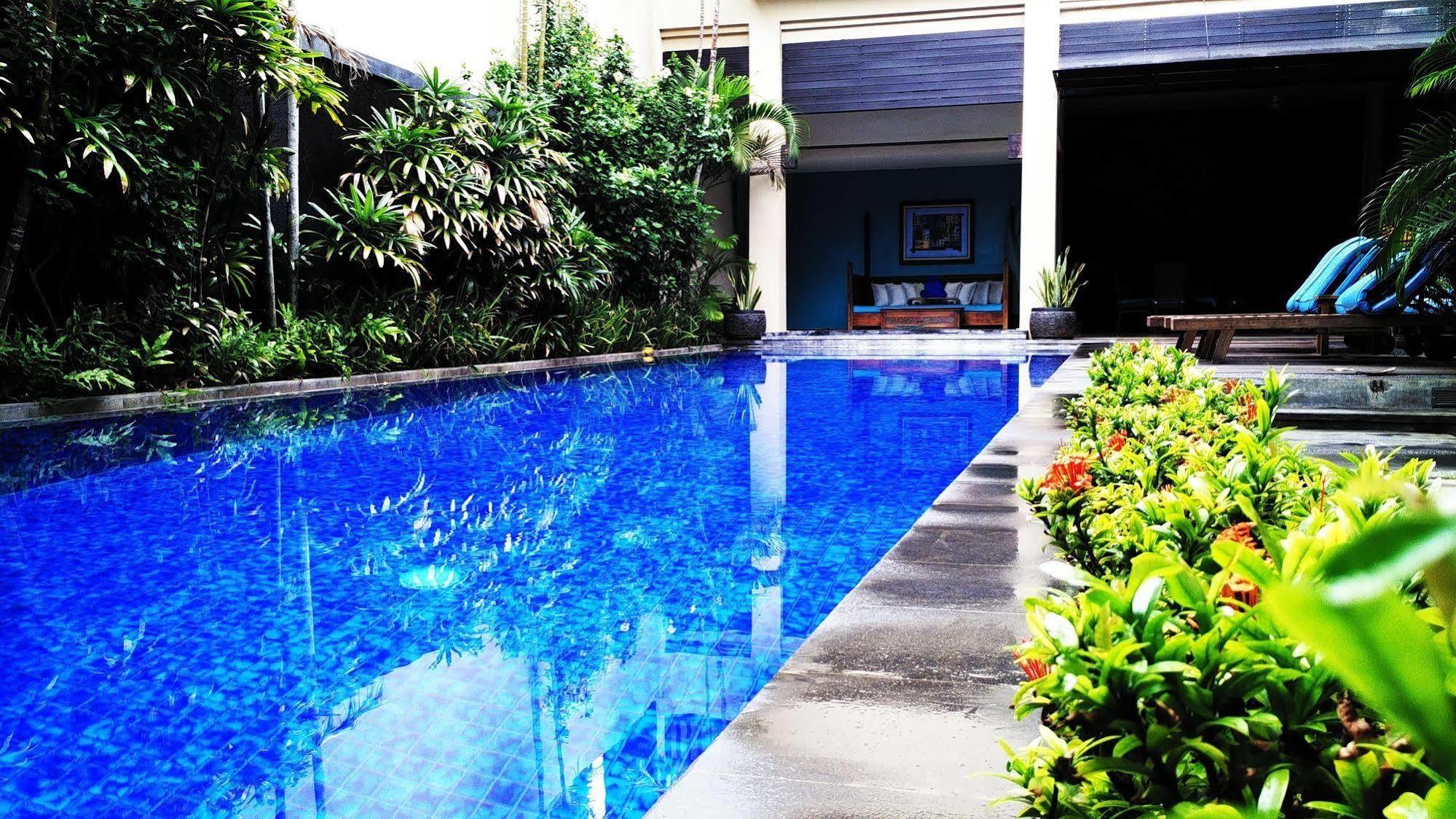 Villa Alam Warna Seminyak Esterno foto